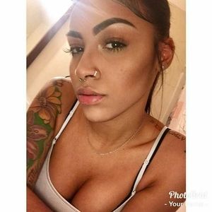 Meet your Posher, Aneesha